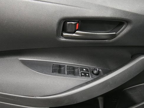 Used 2023 Toyota Corolla LE FWD image 12