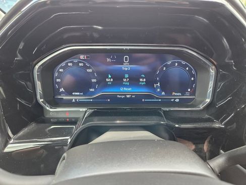 Used 2025 Chevrolet Silverado 1500 LT RWD image 32