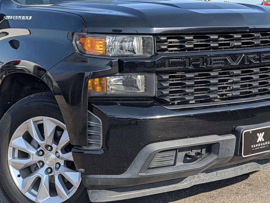 Used 2020 Chevrolet Silverado 1500 Custom w/ Custom Value Package RWD image 8