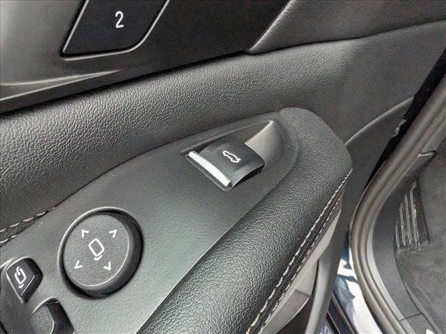 Used 2025 BMW X5 xDrive40i w/ M Sport Package AWD/4WD image 33