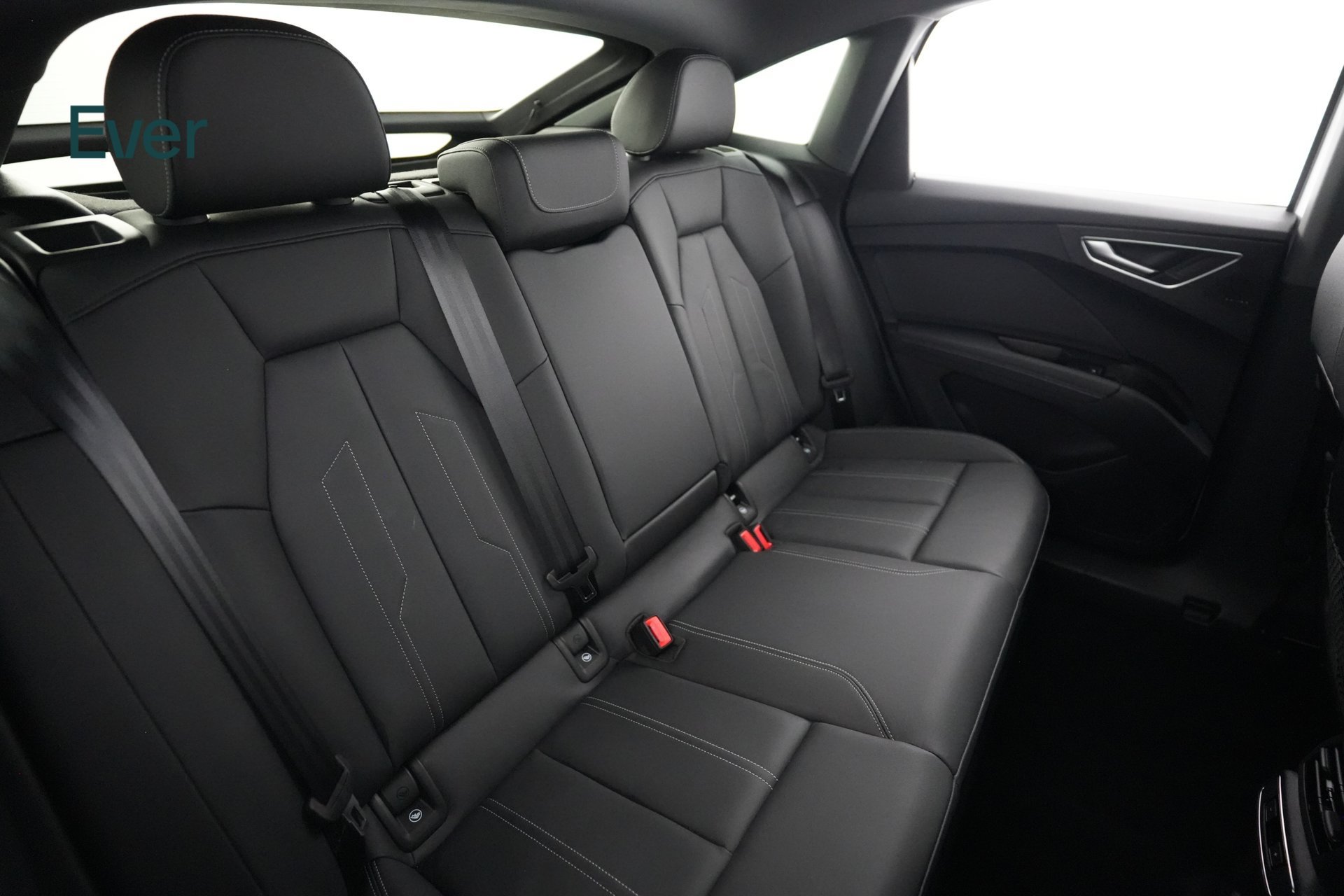 Used 2023 Audi Q4 e-tron Prestige w/ Black Optic Package AWD/4WD image 5