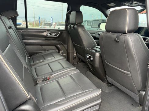 Used 2021 GMC Yukon XL SLT AWD/4WD image 15
