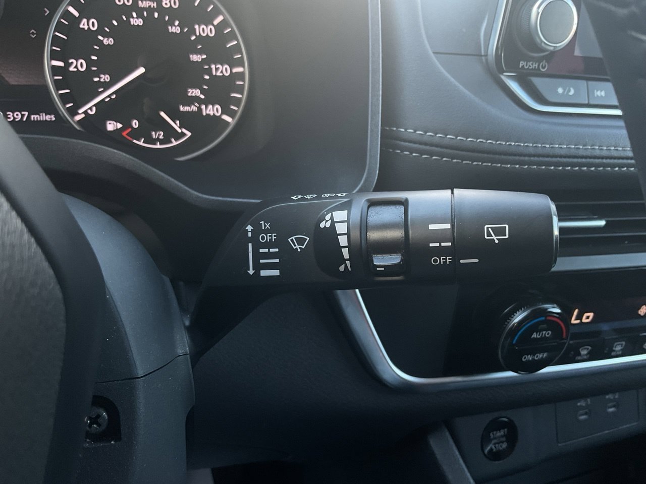 Used 2025 Nissan Rogue SV FWD image 35