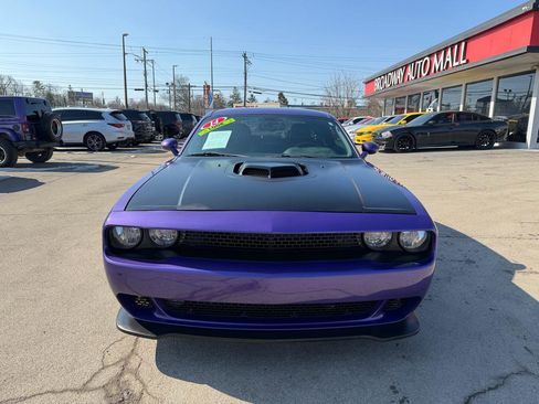Used 2014 Dodge Challenger R/T image 8