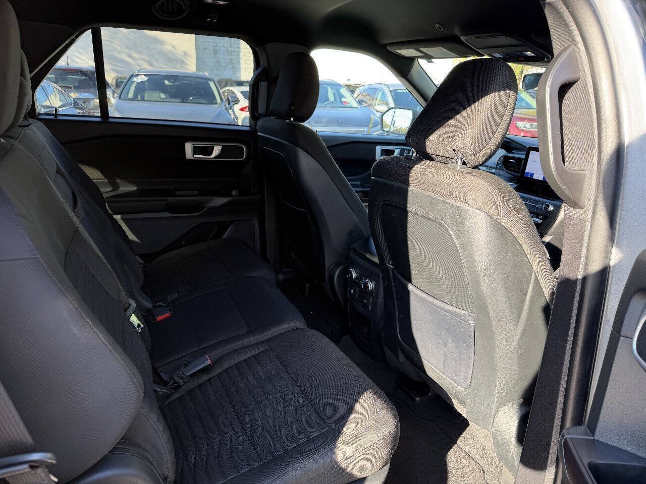 Used 2020 Ford Explorer XLT AWD/4WD image 29