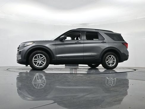 New 2026 Ford Explorer Active RWD image 46
