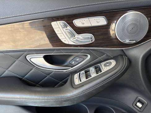 Used 2017 Mercedes-Benz GLC 300 4MATIC image 14