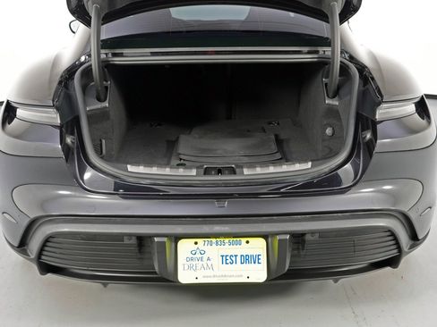 Used 2023 Porsche Taycan 4S w/ Premium Package image 8