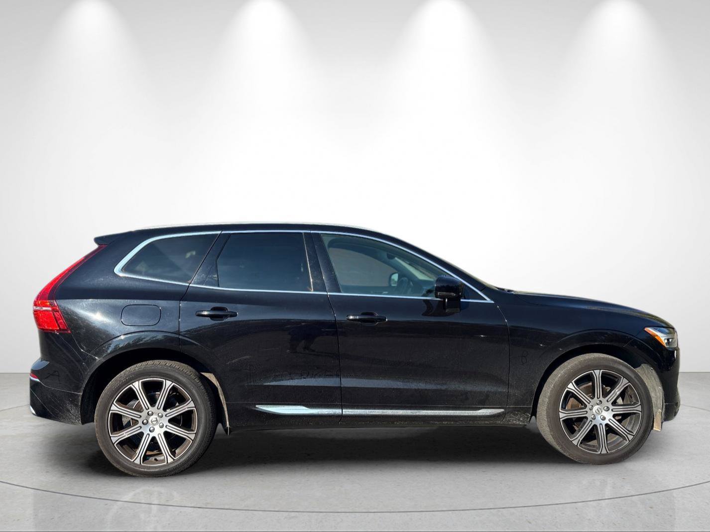 Used 2021 Volvo XC60 T5 Inscription AWD/4WD image 6