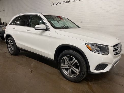 Used 2018 Mercedes-Benz GLC 300 image 2