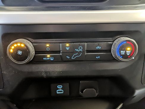 Used 2022 Ford F150 XLT image 20