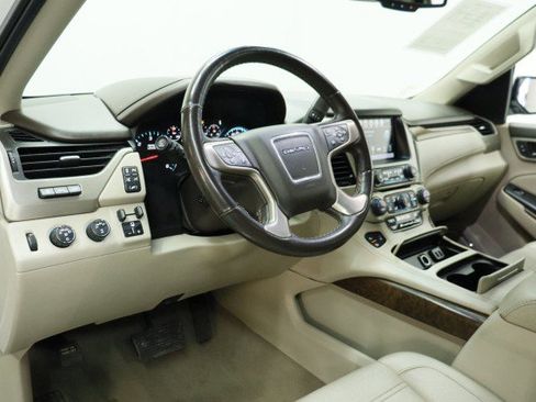 Used 2019 GMC Yukon Denali w/ Denali Ultimate Package AWD/4WD image 6