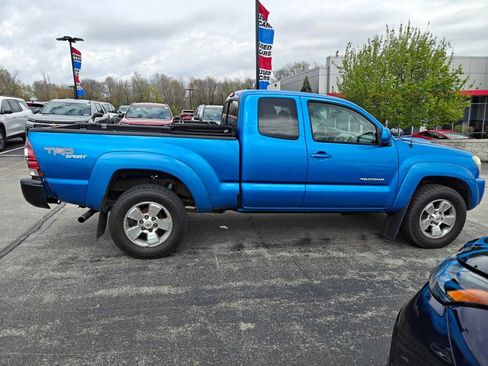 Used 2009 Toyota Tacoma 4x4 Access Cab V6 image 4