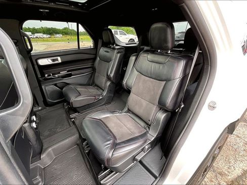 Used 2023 Ford Explorer ST w/ Equipment Group 401A AWD/4WD image 19