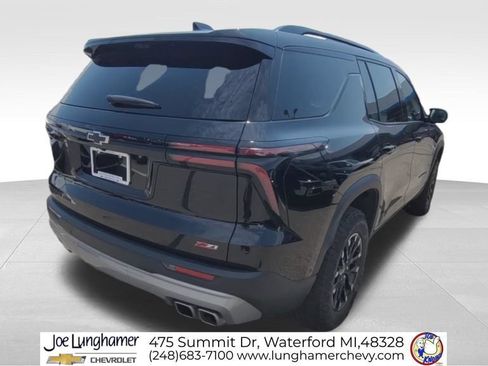 Certified 2024 Chevrolet Traverse Z71 w/ Enhanced Driving Package AWD/4WD image 9
