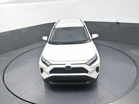 Used 2024 Toyota RAV4 XLE FWD image 24