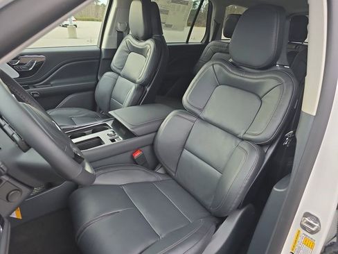 New 2026 Lincoln Aviator Reserve AWD/4WD image 14