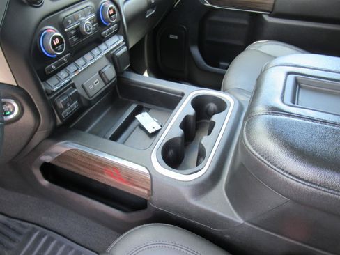 Used 2021 Chevrolet Silverado 1500 RST w/ Convenience Package II AWD/4WD image 20