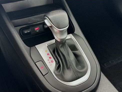 Certified 2023 Kia Forte LXS w/ LXS Technology Package FWD image 16