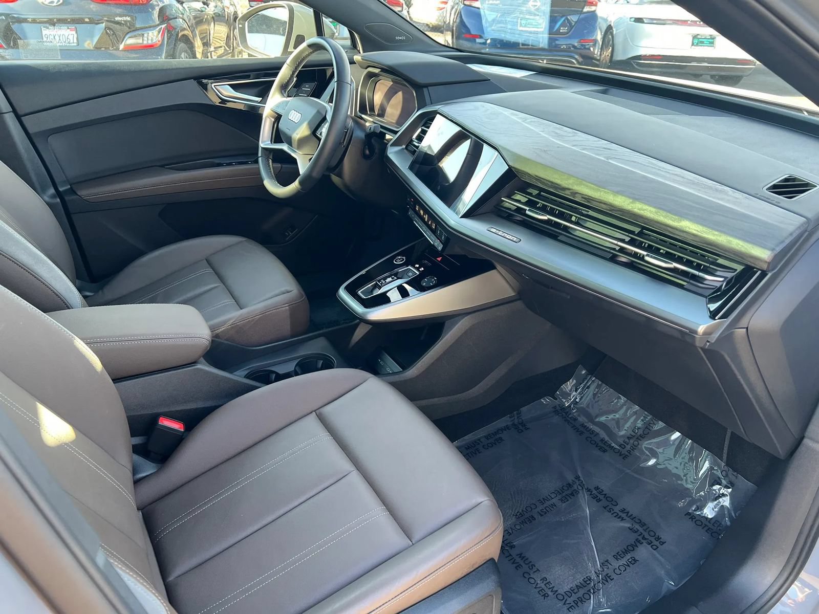 Used 2023 Audi Q4 e-tron Premium Plus w/ Premium Plus RWD image 29