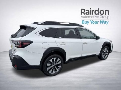 Used 2023 Subaru Outback Touring w/ Popular Package #2 image 9