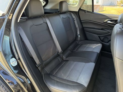 Used 2024 Chevrolet Trax LT w/ Driver Confidence Package image 28