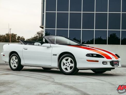 Used 1997 Chevrolet Camaro Z28 w/ Preferred Equipment Group 2 image 32
