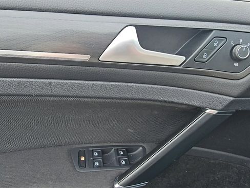 Used 2020 Volkswagen GTI S image 22