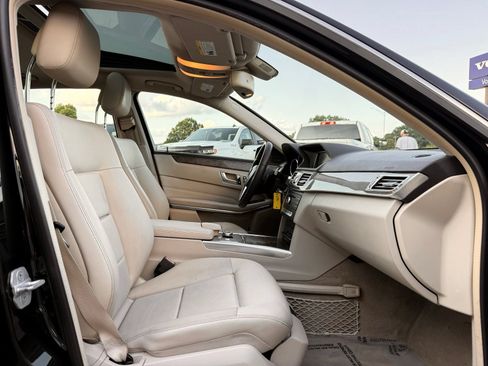 Used 2016 Mercedes-Benz E 350 Sedan image 27