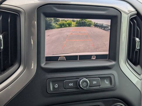 Used 2023 Chevrolet Silverado 1500 Custom AWD/4WD image 18