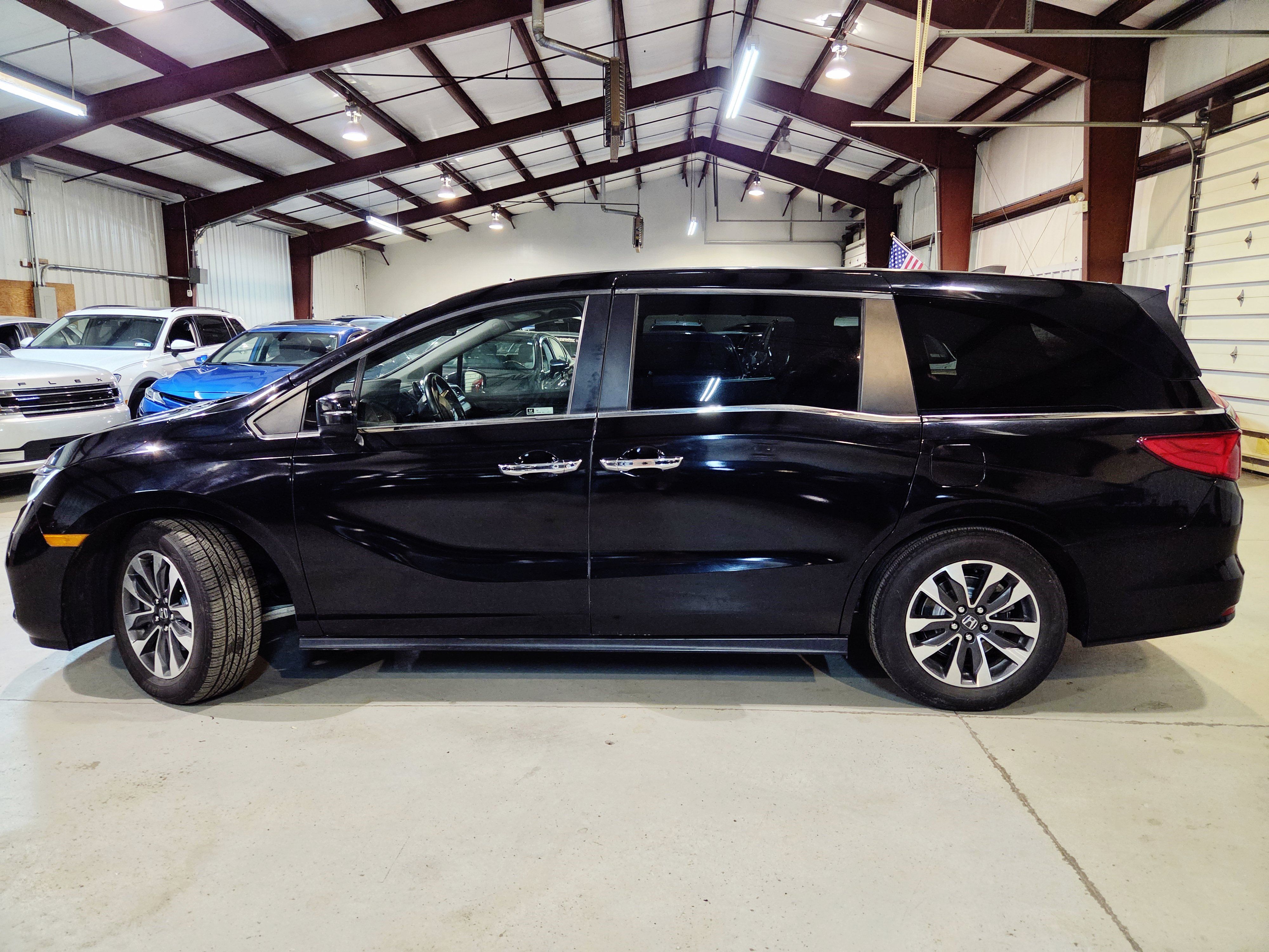 Used 2021 Honda Odyssey EX-L image 6