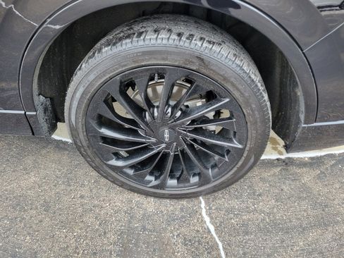 Certified 2023 Lincoln Aviator Reserve w/ Equipment Group 201A image 22