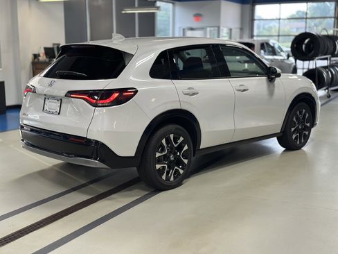 New 2026 Honda HR-V EX-L image 4