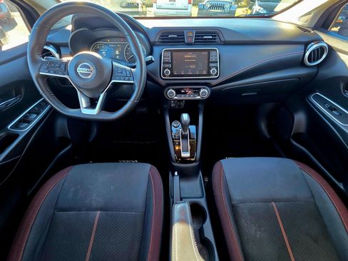 Used 2020 Nissan Versa SR image 7