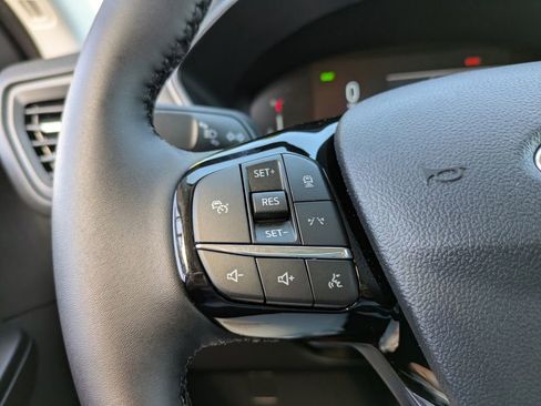 New 2026 Ford Escape SE image 30