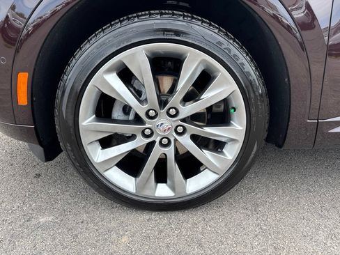 Used 2022 Buick Envision Avenir w/ Technology Package II AWD/4WD image 10
