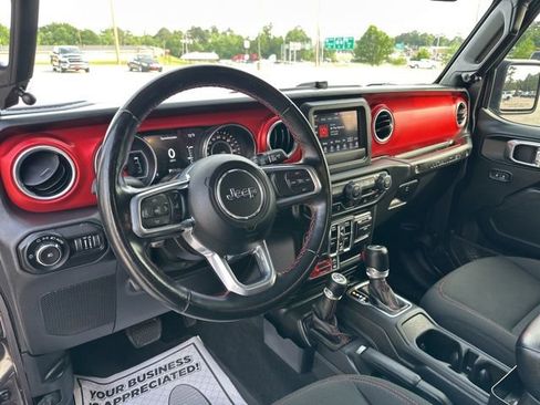 Certified 2021 Jeep Wrangler Unlimited Rubicon AWD/4WD image 11