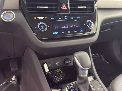 Used 2020 Hyundai Ioniq SE image 22