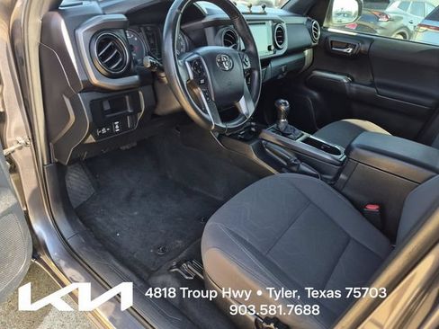 Used 2016 Toyota Tacoma TRD Off-Road w/ Towing Package AWD/4WD image 18