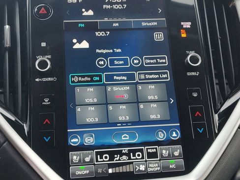 Used 2024 Subaru Ascent Touring AWD/4WD image 14