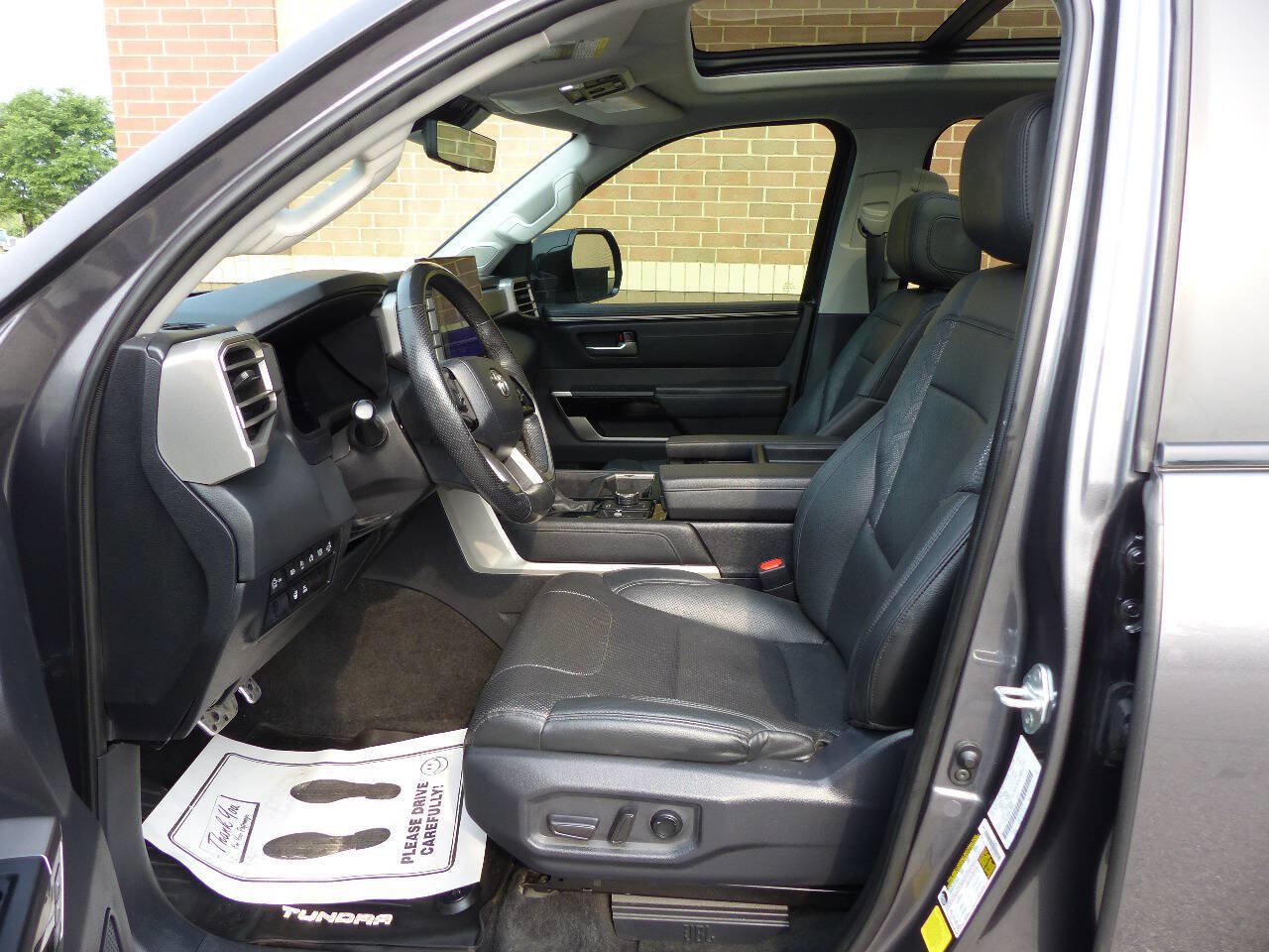 Used 2024 Toyota Tundra Limited w/ TRD Off-Road Package AWD/4WD image 33