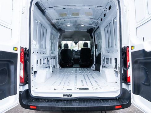 Used 2023 Ford Transit 250 Medium Roof RWD image 7