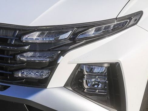 New 2026 Hyundai Tucson Blue SE image 8