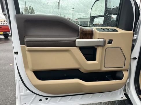 Used 2019 Ford F150 Lariat image 20