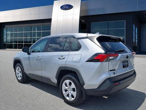 Used 2023 Toyota RAV4 LE FWD image 2