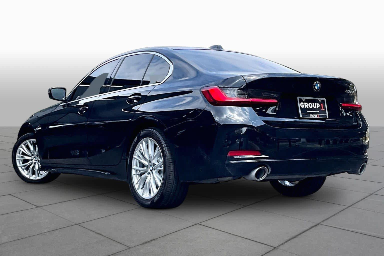 Used 2024 BMW 330i Sedan RWD image 12