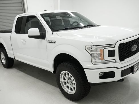 Used 2019 Ford F150 XL w/ Equipment Group 101A Mid AWD/4WD image 3