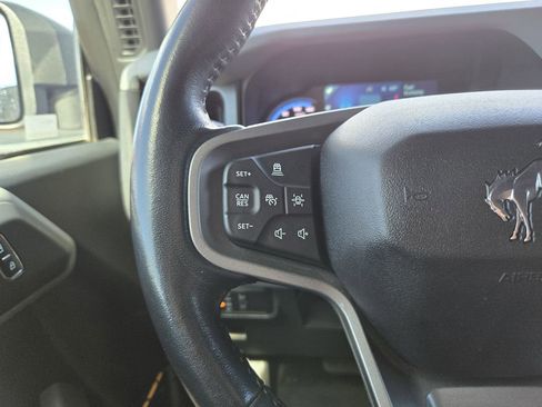 Used 2022 Ford Bronco Badlands image 19