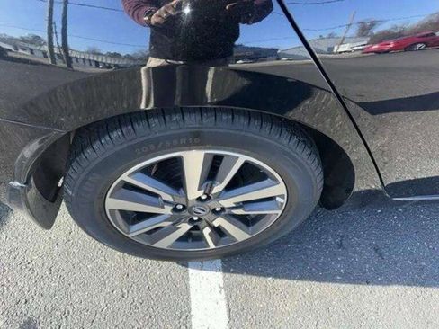 Used 2024 Nissan Versa S w/ S Plus Package image 15