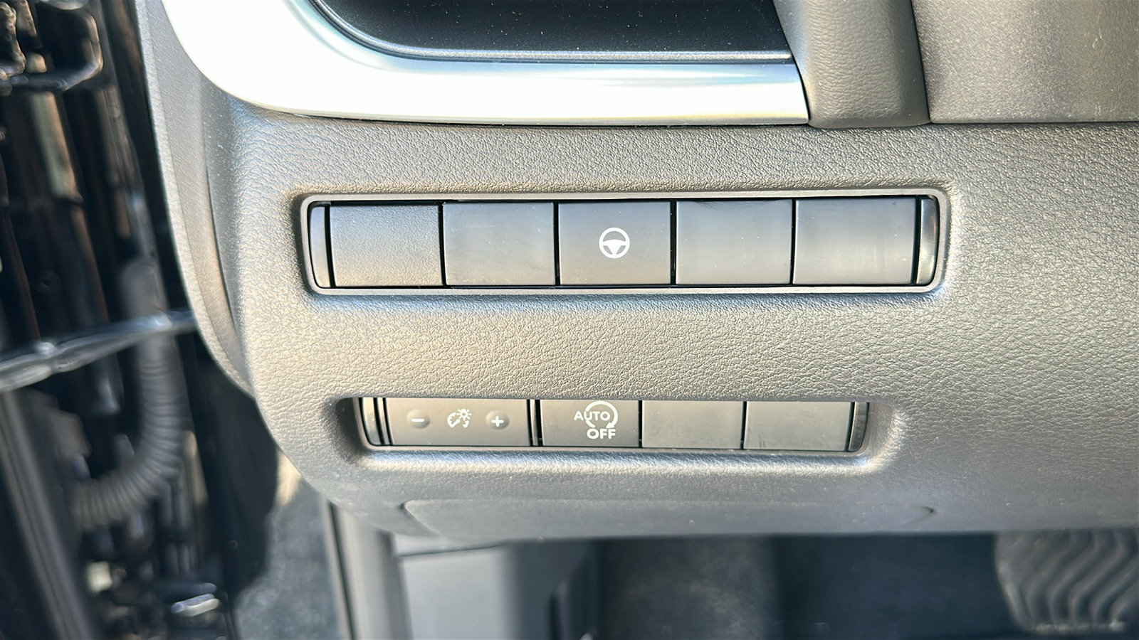 Certified 2023 Nissan Rogue SV AWD/4WD image 13